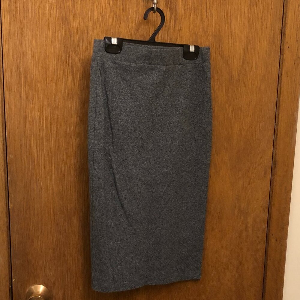 H&M very stretchy knee-length pencil skirt with elastic waist